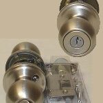 HUNTINGTON KEYED DOOR KNOB NICKEL