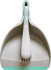 DUSTPAN AND BRUSH SET