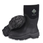 ARCTIC SPORT MID BOOT UNISEX SIZE 7
