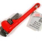 PIPE WRENCH HEAVY DUTY 8-IN