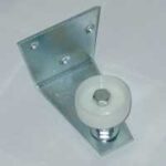 BARN DOOR STAY ROLLER ZINC PLATED