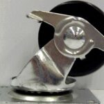 SWIVEL CASTER WITH BRAKE 3-IN