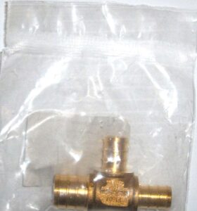 PEX BRASS TEE 3/4 X 1/2 X 1/2-IN