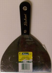 WALL SCRAPER FLEXIBLE 6-IN
