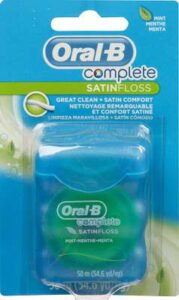 ORALB COMPLETE FLOSS MINT SATIN