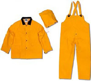 PVC RAINSUIT YELLOW  SIZE M