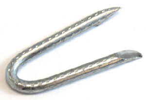 FENCE STAPLE 1-1/2-IN