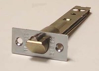 BACKSET LATCH KEYED CHROME 5-IN