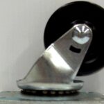 SWIVEL CASTER SOFT RUBBER 2.5-IN