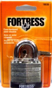 PADLOCK LAMINATED 1 1/2-IN