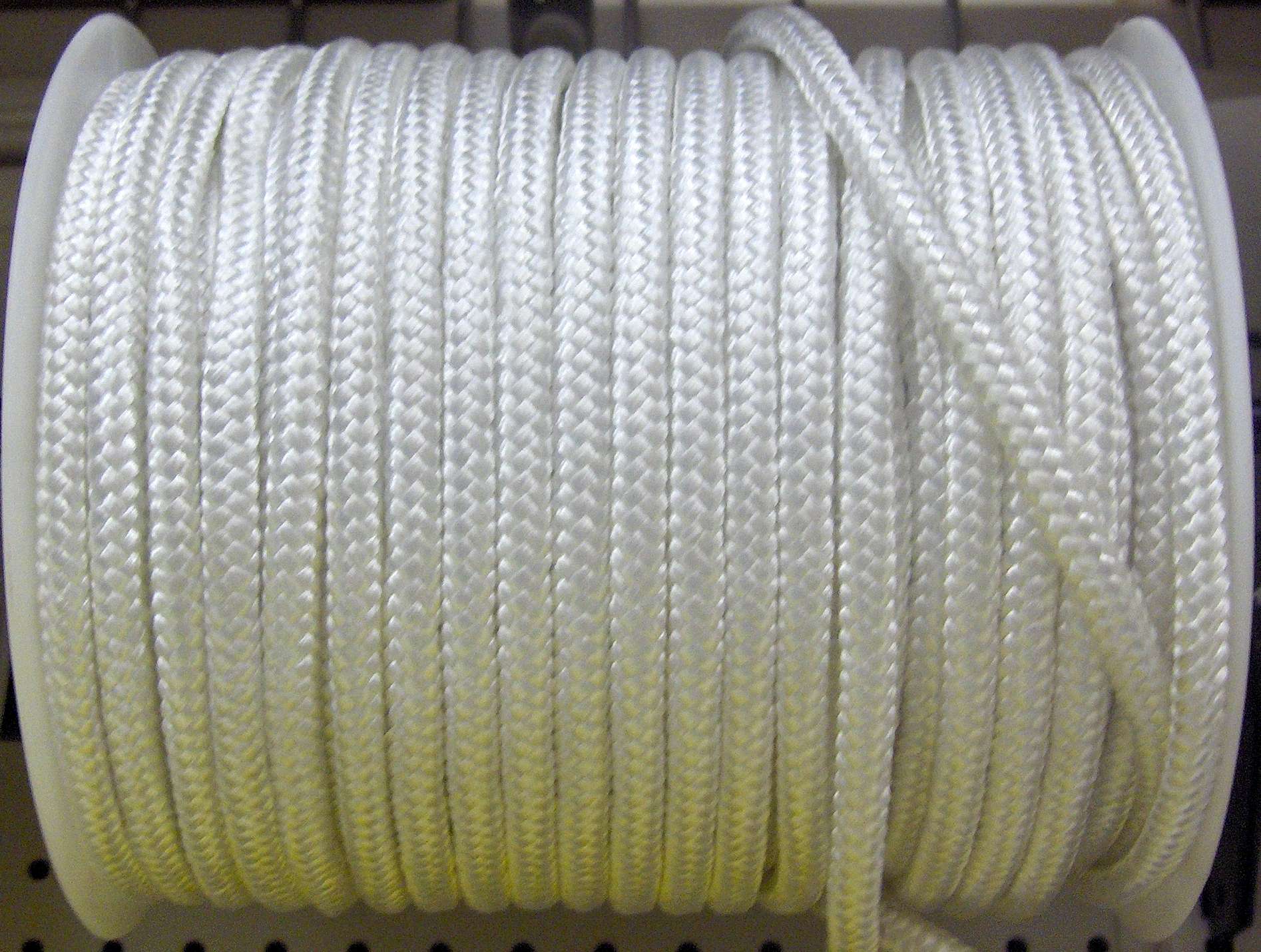 NYLON ROPE BRAIDED 3/8-IN