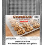 CRISP BAKE COOKIE SHEET
