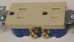 DECORATOR RECEPTACLE 15A IVORY