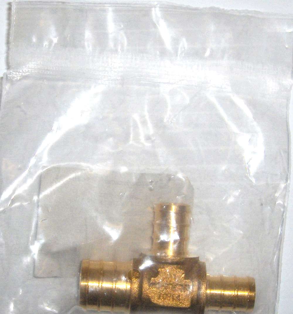 PEX BRASS TEE 3/4 X 1/2 X 1/2-IN